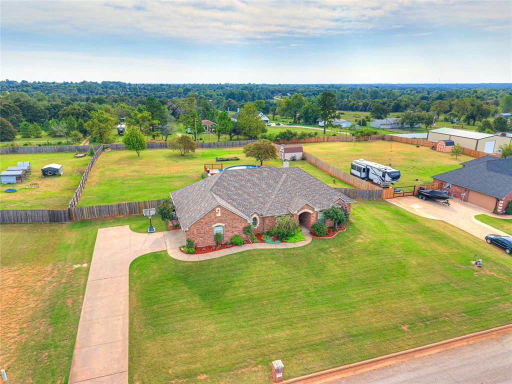 4230 Sundance Lane, Newalla, OK 74857