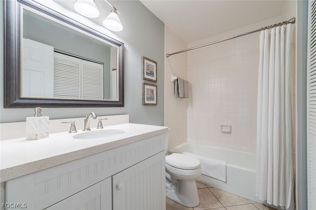 15448 Admiralty CIR 9, North Fort Myers, FL 33917