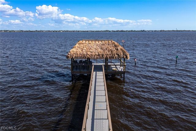 15448 Admiralty CIR 9, North Fort Myers, FL 33917