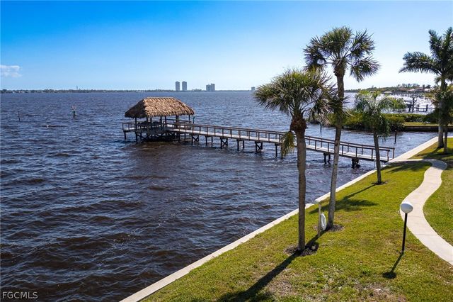 15448 Admiralty CIR 9, North Fort Myers, FL 33917