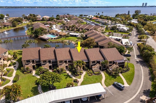 15448 Admiralty CIR 9, North Fort Myers, FL 33917