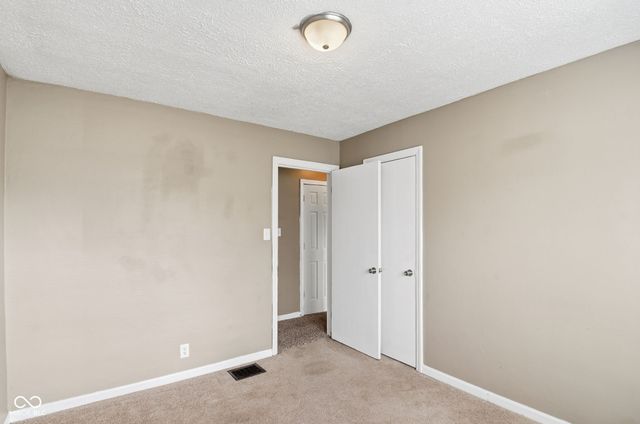 6630 W 10th Street, Indianapolis, IN 46214