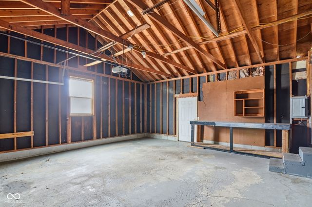 6630 W 10th Street, Indianapolis, IN 46214