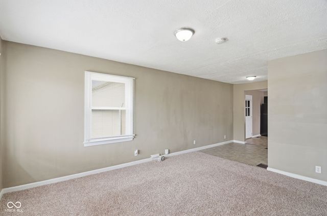 6630 W 10th Street, Indianapolis, IN 46214