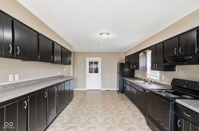 6630 W 10th Street, Indianapolis, IN 46214