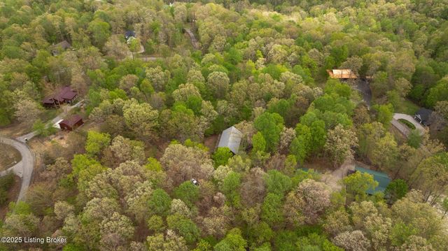 207 Ironwood Dr, Bee Spring, KY 42207