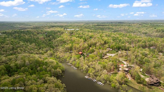 207 Ironwood Dr, Bee Spring, KY 42207