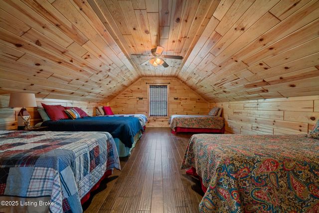 207 Ironwood Dr, Bee Spring, KY 42207