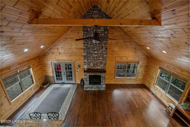 207 Ironwood Dr, Bee Spring, KY 42207