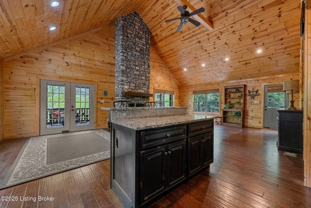 207 Ironwood Dr, Bee Spring, KY 42207