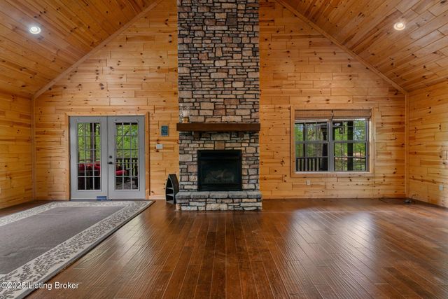 207 Ironwood Dr, Bee Spring, KY 42207