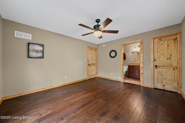 207 Ironwood Dr, Bee Spring, KY 42207