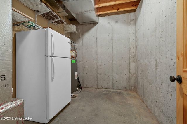 207 Ironwood Dr, Bee Spring, KY 42207