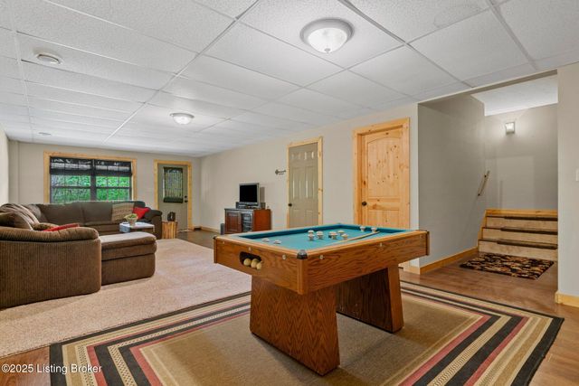 207 Ironwood Dr, Bee Spring, KY 42207