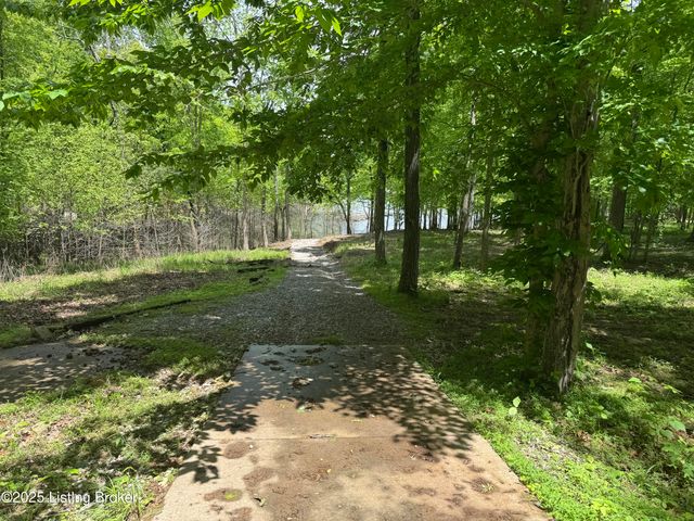 207 Ironwood Dr, Bee Spring, KY 42207