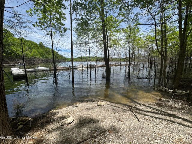 207 Ironwood Dr, Bee Spring, KY 42207