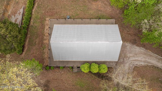 207 Ironwood Dr, Bee Spring, KY 42207