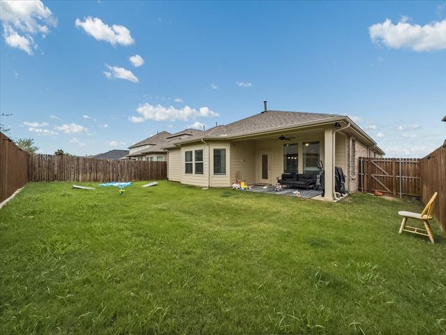 377 Edmund Lane, Fate, TX 75087