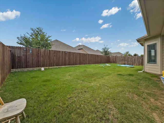 377 Edmund Lane, Fate, TX 75087