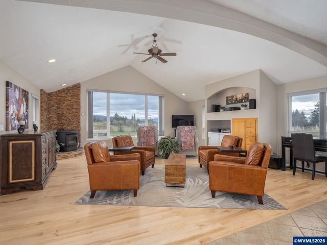 16435 NE Nelson Rd, Newberg, OR 97132