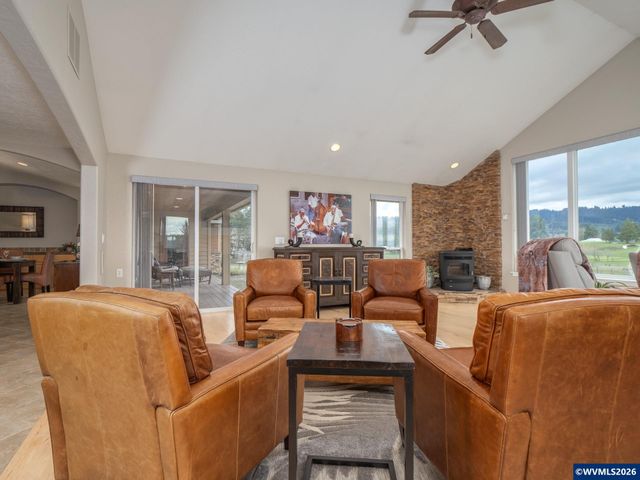 16435 NE Nelson Rd, Newberg, OR 97132