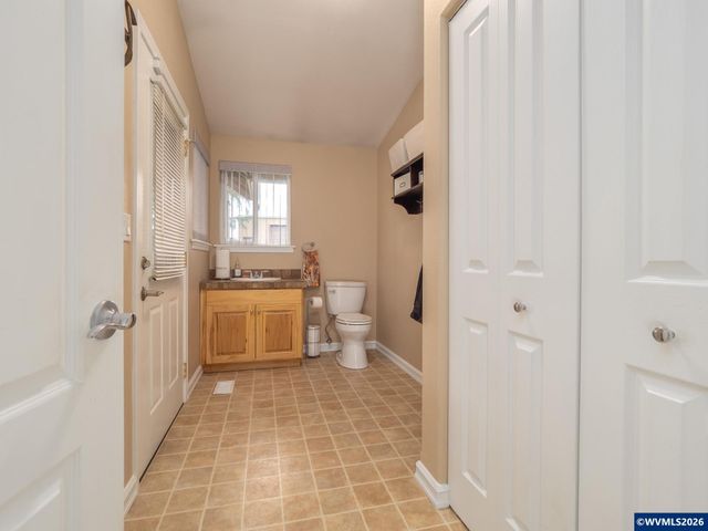 16435 NE Nelson Rd, Newberg, OR 97132
