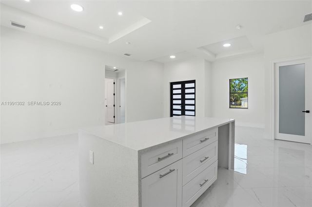 2039 detroit dr, La Belle, FL 33935