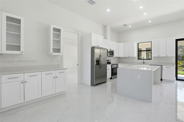 2039 detroit dr, La Belle, FL 33935