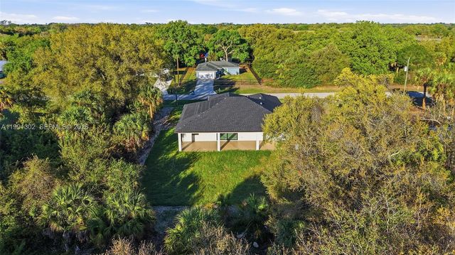 2039 detroit dr, La Belle, FL 33935