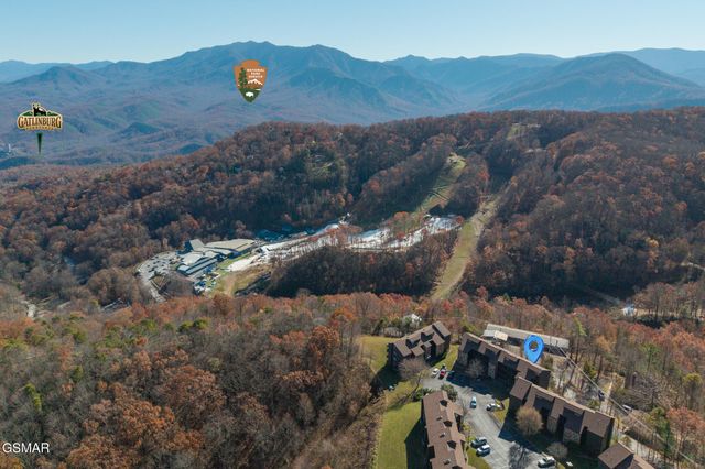 1380 Ski View Drive, Gatlinburg, TN 37738