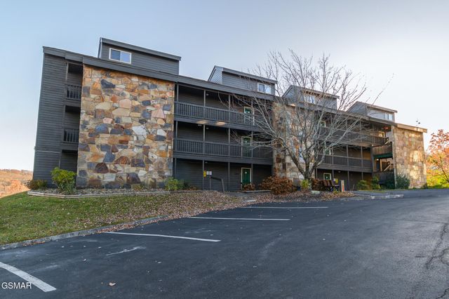 1380 Ski View Drive, Gatlinburg, TN 37738