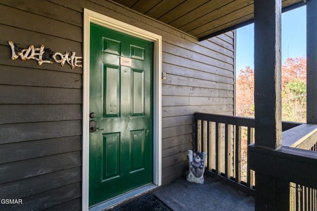 1380 Ski View Drive, Gatlinburg, TN 37738