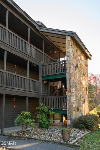 1380 Ski View Drive, Gatlinburg, TN 37738