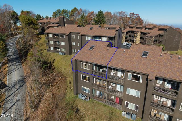 1380 Ski View Drive, Gatlinburg, TN 37738