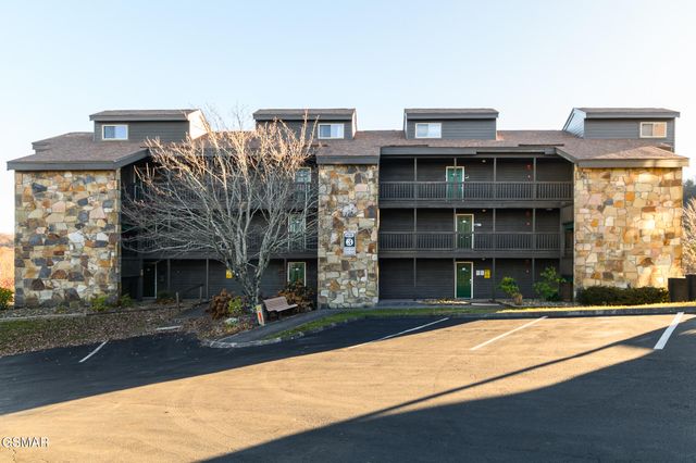 1380 Ski View Drive, Gatlinburg, TN 37738