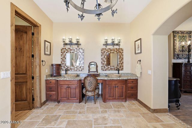 1506 E RED RANGE Way, Phoenix, AZ 85085