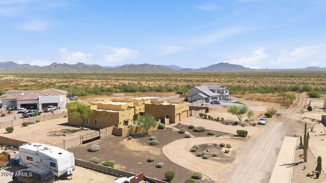 1506 E RED RANGE Way, Phoenix, AZ 85085