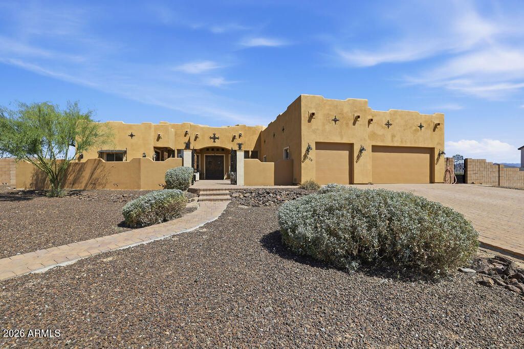 1506 E RED RANGE Way, Phoenix, AZ 85085 — photo 2