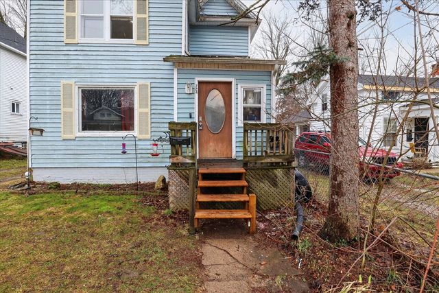 724 Hickory Street, Niles, MI 49120