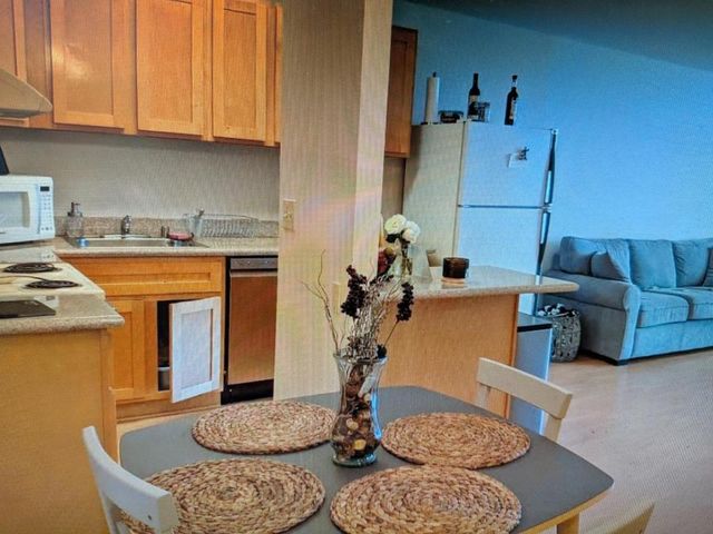 2655 Edison Street, San Mateo, CA 94403