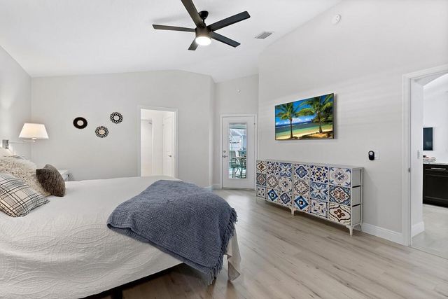 8566 97th Avenue, Vero Beach, FL 32967