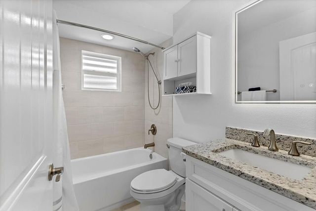 8566 97th Avenue, Vero Beach, FL 32967