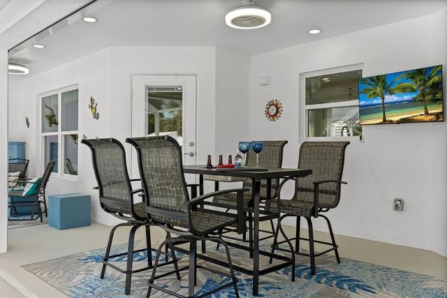 8566 97th Avenue, Vero Beach, FL 32967