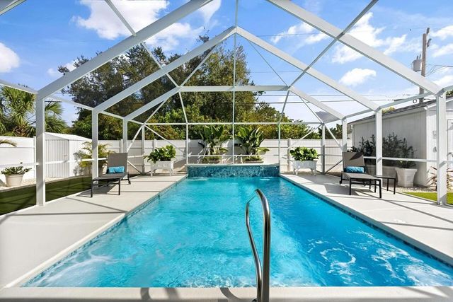 8566 97th Avenue, Vero Beach, FL 32967