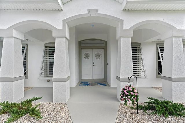 8566 97th Avenue, Vero Beach, FL 32967