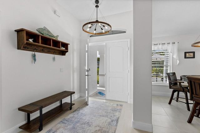 8566 97th Avenue, Vero Beach, FL 32967