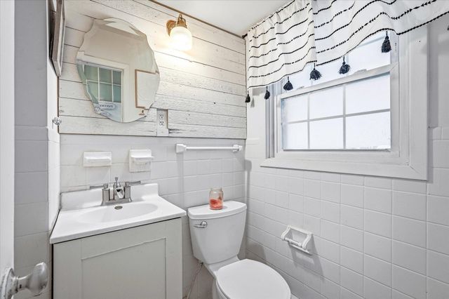 127 16th Avenue NW, New Brighton, MN 55112