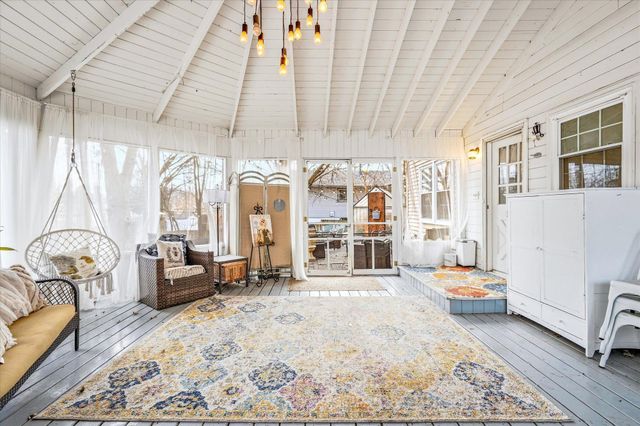 127 16th Avenue NW, New Brighton, MN 55112