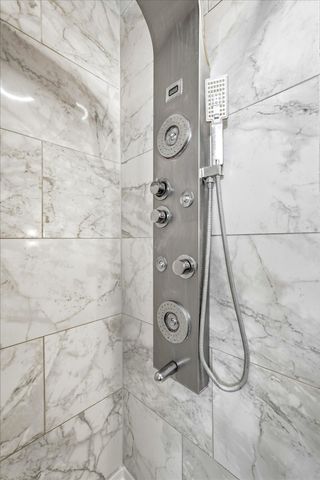 127 16th Avenue NW, New Brighton, MN 55112