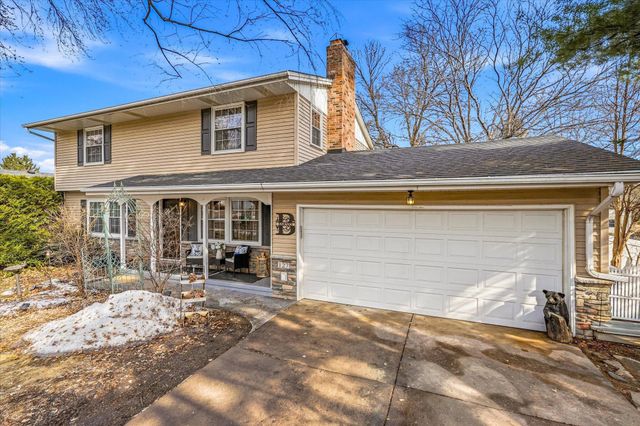 127 16th Avenue NW, New Brighton, MN 55112